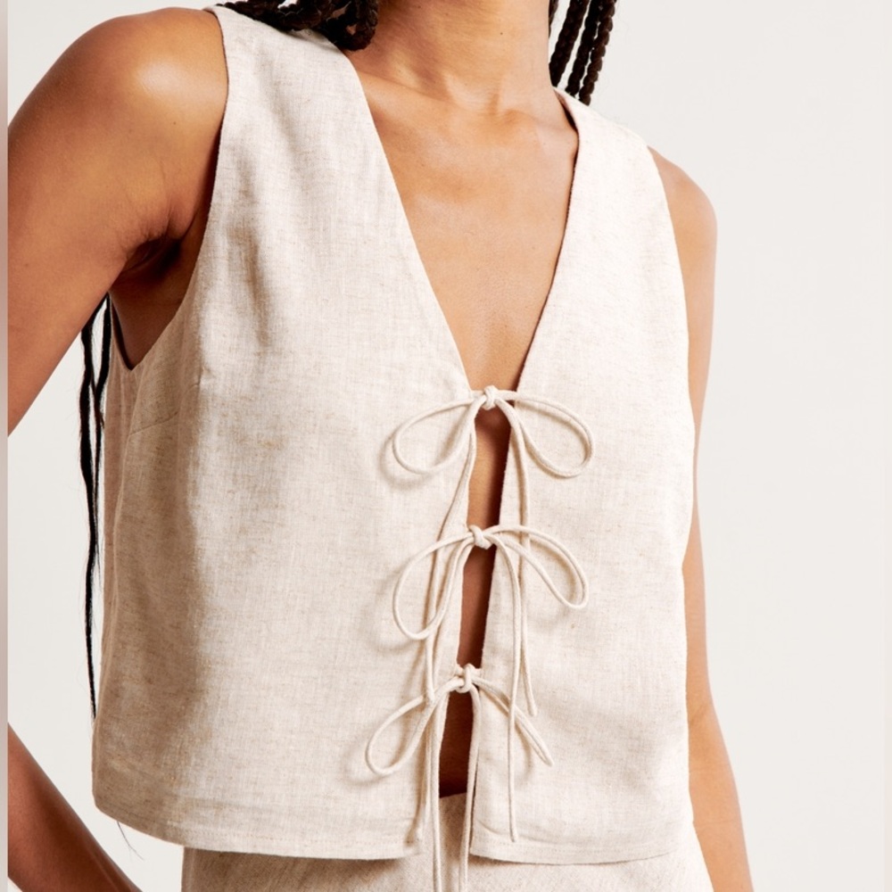 NWT Abercrombie & Fitch Linen-Blend Tie-Front Vest Top